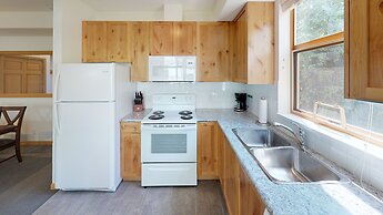 Stoney Creek Northstar-Whistler Premier