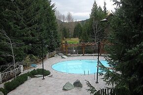 Stoney Creek Sunpath by Whistler Premier