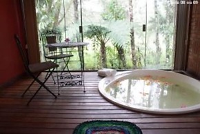 Pousada no Caminho do Marimbondo