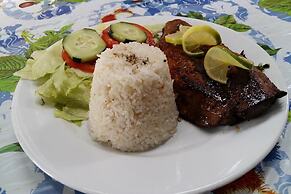 San Blas Private Oceanfront Cabin