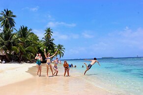 San Blas Private Oceanfront Cabin