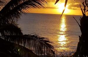 Orrie's Beach Bar Hotel