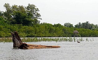 Casa Laguna Studios Apartments