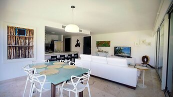 Elements 216 2 Bedroom Condo by RedAwning