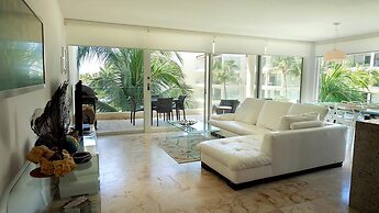 Elements 216 2 Bedroom Condo by RedAwning