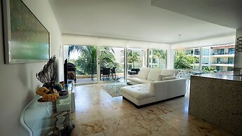 Elements 216 2 Bedroom Condo by RedAwning