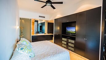Las Brisas 402 1 Bedroom Condo by RedAwning