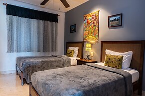 Elements 112 2 Bedroom Condo by RedAwning