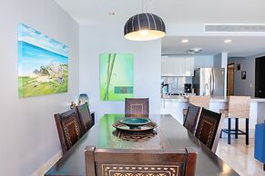 Elements 112 2 Bedroom Condo by RedAwning