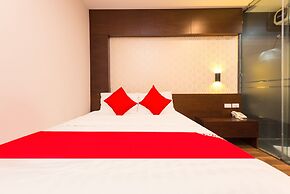 OYO 930 Thang Long Hotel