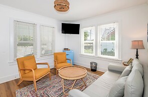 Island Guesthouse and Motel