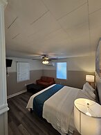 Island Guesthouse and Motel