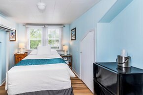 Island Guesthouse and Motel
