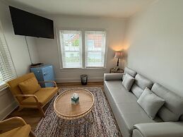 Island Guesthouse and Motel