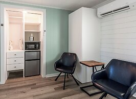 Island Guesthouse and Motel