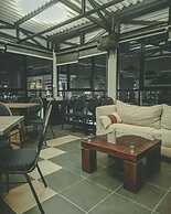 Aruuman Hotel Simpanglima Semarang