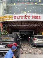 Tuyet Nhi Hotel
