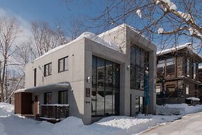 Kitanishi 2 by H2 Life