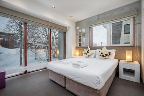 Kitanishi 2 by H2 Life