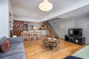 Kitanishi 2 by H2 Life