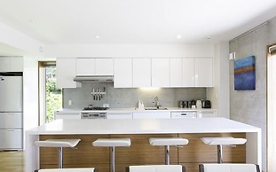 Asanagi 3 bedroom by Hokkaido Tracks