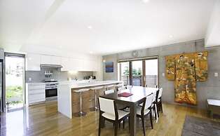 Asanagi 3 bedroom by Hokkaido Tracks