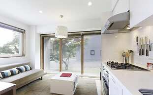 Asanagi Studio by Hokkaido Tracks