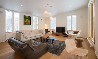 Chalet Luma by Hokkaido Tracks