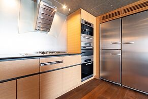 Hideaway on Escarpment by H2 Life