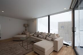 Kawasemi by Hokkaido Tracks