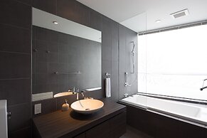 Kawasemi by Hokkaido Tracks