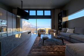 Odile by Hokkaido Tracks