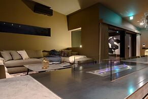 Odile by Hokkaido Tracks