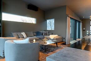 Odile by Hokkaido Tracks