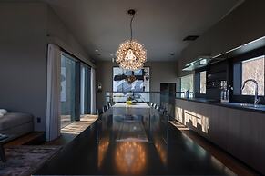 Odile by Hokkaido Tracks