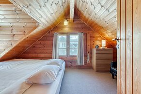 Tanoshii Chalet by H2 Life