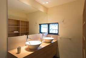 Tahoe Lodge by H2 Life