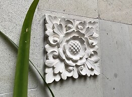 Wide Sands Beach Retreat