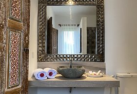 Wide Sands Beach Retreat