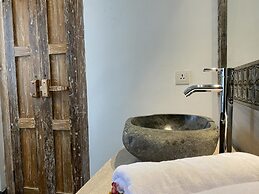 Wide Sands Beach Retreat