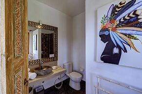 Wide Sands Beach Retreat