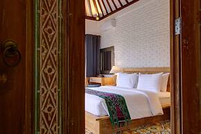 Wide Sands Beach Retreat