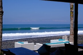 Wide Sands Beach Retreat