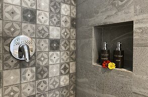 Wide Sands Beach Retreat