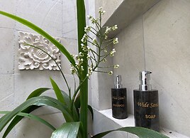 Wide Sands Beach Retreat