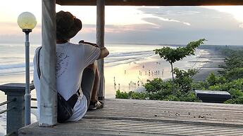 Wide Sands Beach Retreat