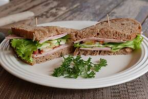 Wide Sands Beach Retreat