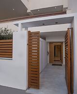 Acropolis Golden Suites by GHH