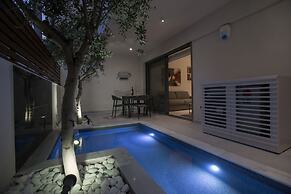 Acropolis Golden Suites by GHH