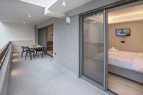 Acropolis Golden Suites by GHH